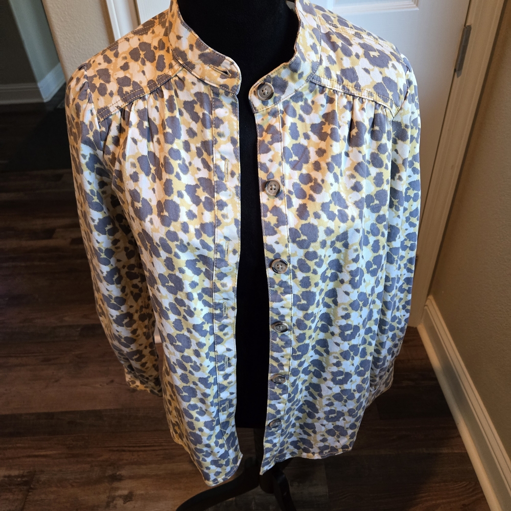 ⭐️CAbi Yellow and Gray Leopard Patterned Blouse